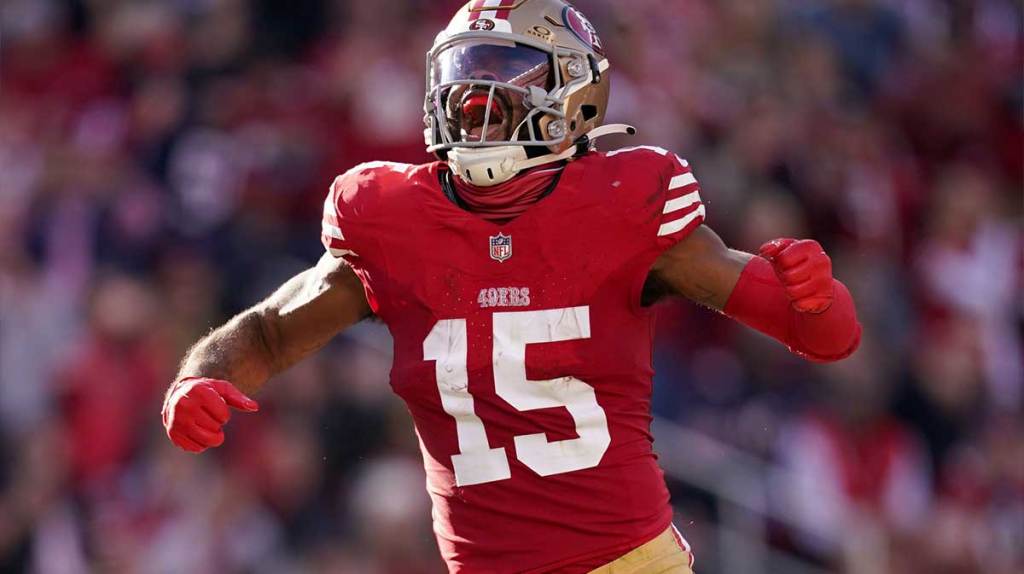 San Francisco 49ers wide receiver Jauan Jennings (15) celebrates after catching a pass for a touchdown against the Chicago Bears in the second quarter at Levi's Stadium.