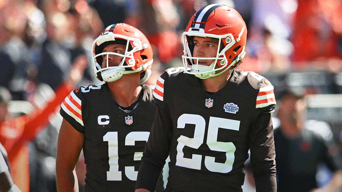 Cleveland Browns place kicker Andre Szmyt (25) and holder Corey Bojorquez (13) react after missing a field goal against the Cincinnati Bengals during the fourth quarter at Huntington Bank Field.