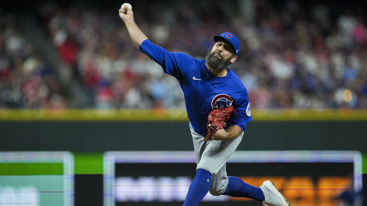 Chicago Cubs pitcher Andrew Kittredge (59) throws against the Cincinnati Reds in the eighth inning at Great American Ball Park.