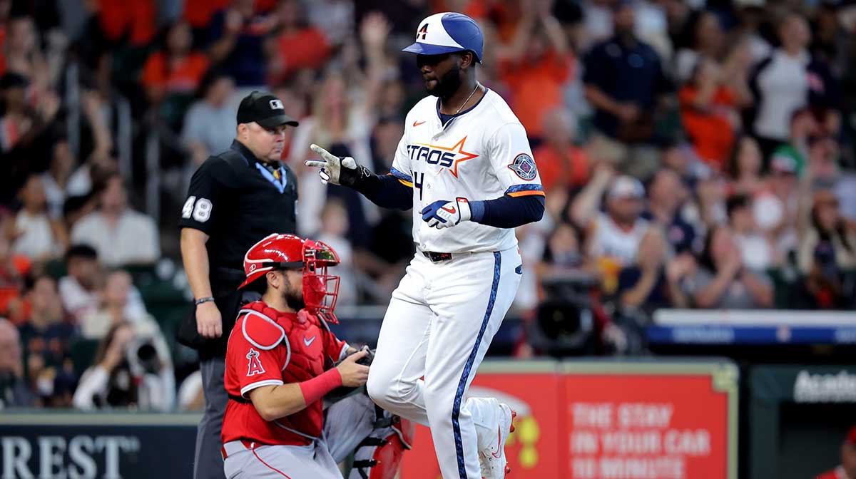 Yordan Alvarez fuels the Astros’ playoff push with a scorching return as the Yankees-Astros series looms and Houston leans on his hot bat.
