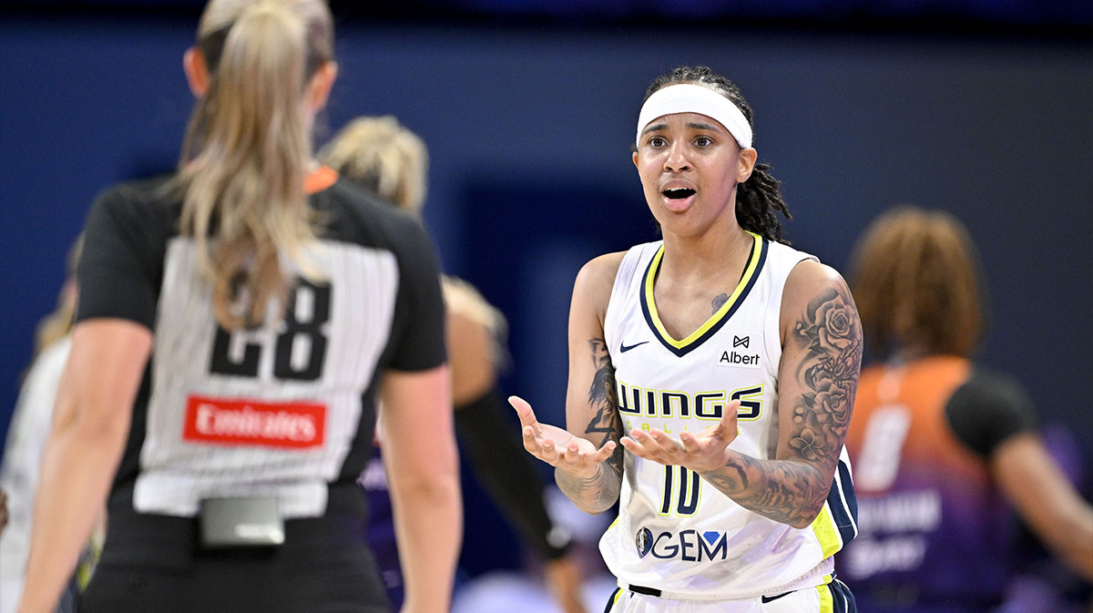 Dallas Wings guard Aziaha James (10) argues a foul call during the second half against the Phoenix Mercury at College Park Center.