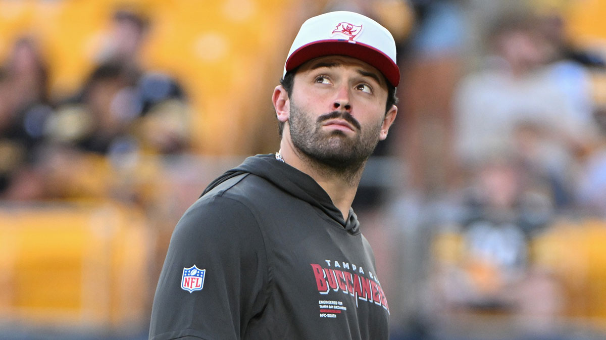 Tampa Bay Buccaneers quarterback Baker Mayfield (6) watches warms up for a game against the Pittsburgh Steelers at Acrisure Stadium.