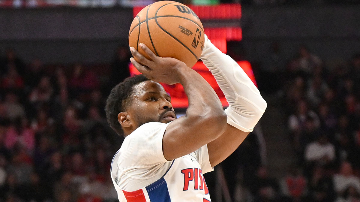 Detroit Pistons guard Malik Beasley (5) shoots the ball against the Toronto Raptors in the first half at Scotiabank Arena.