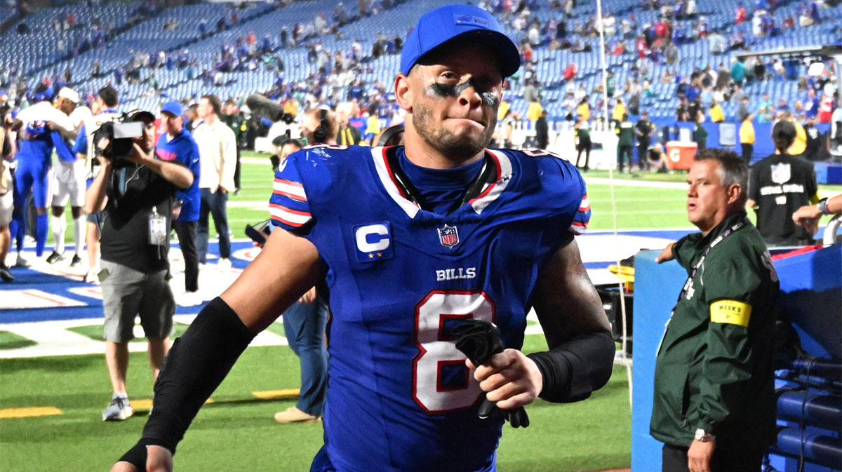 Sep 18, 2025; Orchard Park, New York, USA; Buffalo Bills linebacker Terrel Bernard (8) leaves the field after the game against the Miami Dolphins at Highmark Stadium.