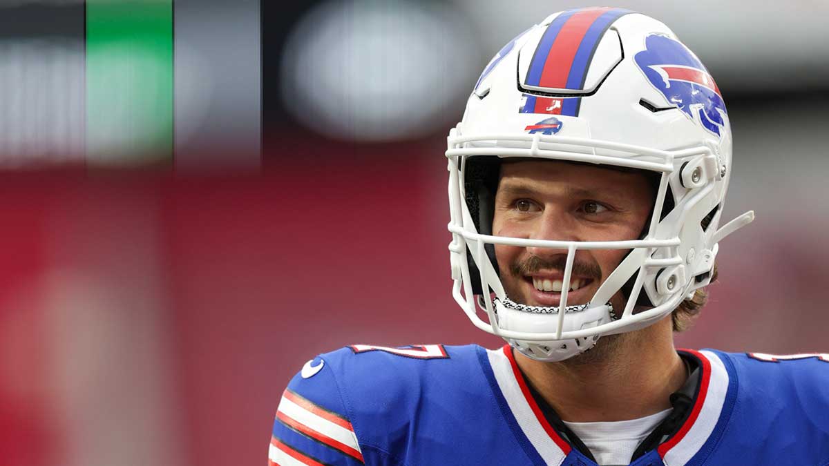 Bills quarterback Josh Allen (17) warms up before a game against the Tampa Bay Buccaneers at Raymond James Stadium