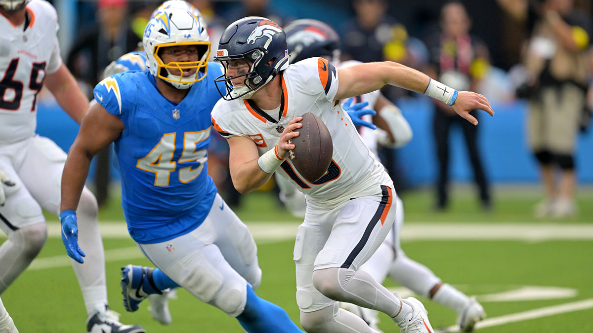 Denver Broncos quarterback Bo Nix (10) is pressured by Los Angeles Chargers linebacker Tuli Tuipulotu (45) in the second half SoFi Stadium.