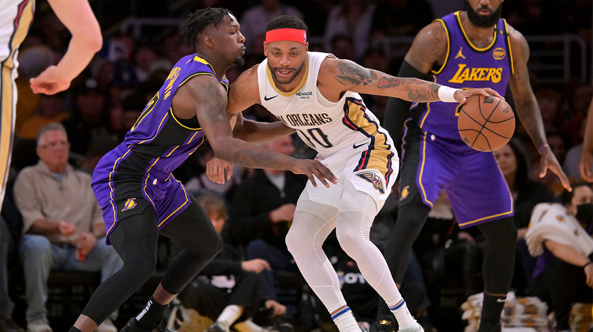 Los Angeles Lakers forward Dorian Finney-Smith (17) guards New Orleans Pelicans forward Bruce Brown (00) in the first at Crypto.com Arena.