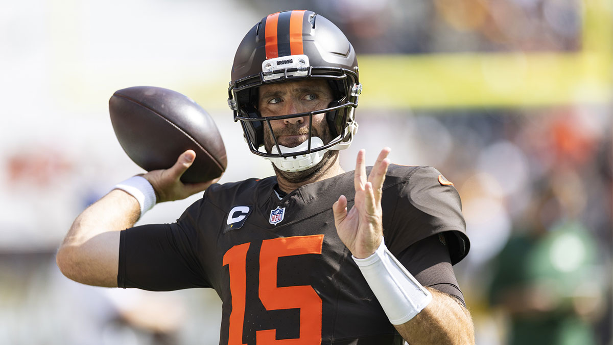 Browns quarterback Joe Flacco (15) throws the ball during warm ups before the game against the Green Bay Packers at Huntington Bank Field