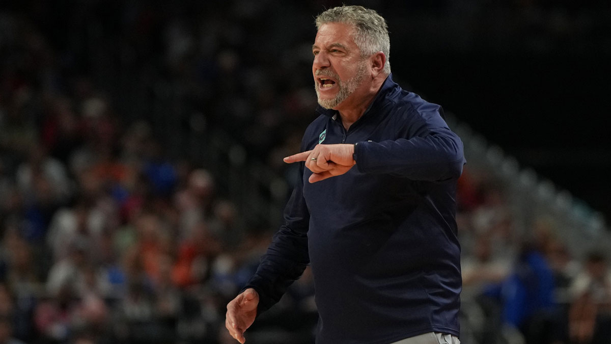 Auburn Tigers head coach Bruce Pearl reacts after a play against the Florida Gators during the second half in the semifinals of the men's Final Four of the 2025 NCAA Tournament at the Alamodome.
