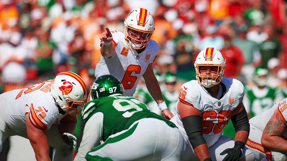 Tampa Bay Buccaneers quarterback Baker Mayfield (6) lines up against the New York Jets in the fourth quarter at Raymond James Stadium.