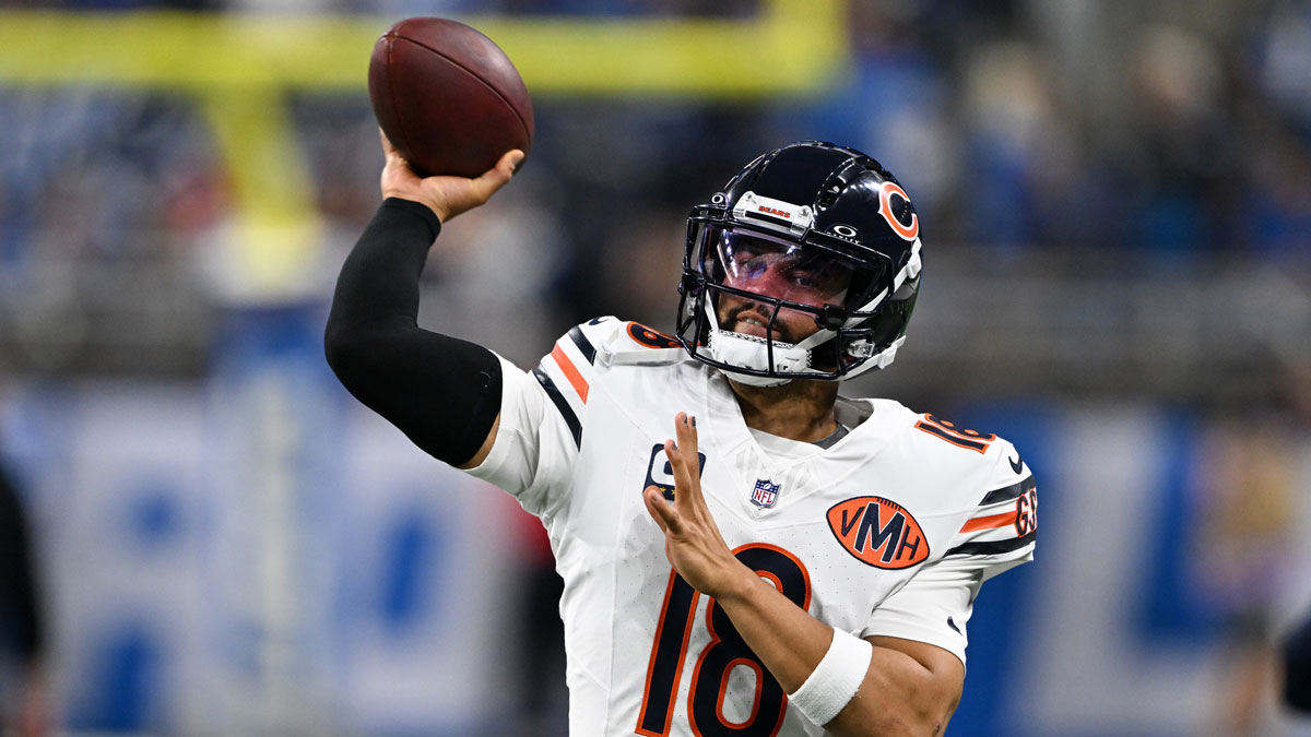 Chicago Bears quarterback Caleb Williams (18) warms up prior to the game against the Detroit Lions at Ford Field.