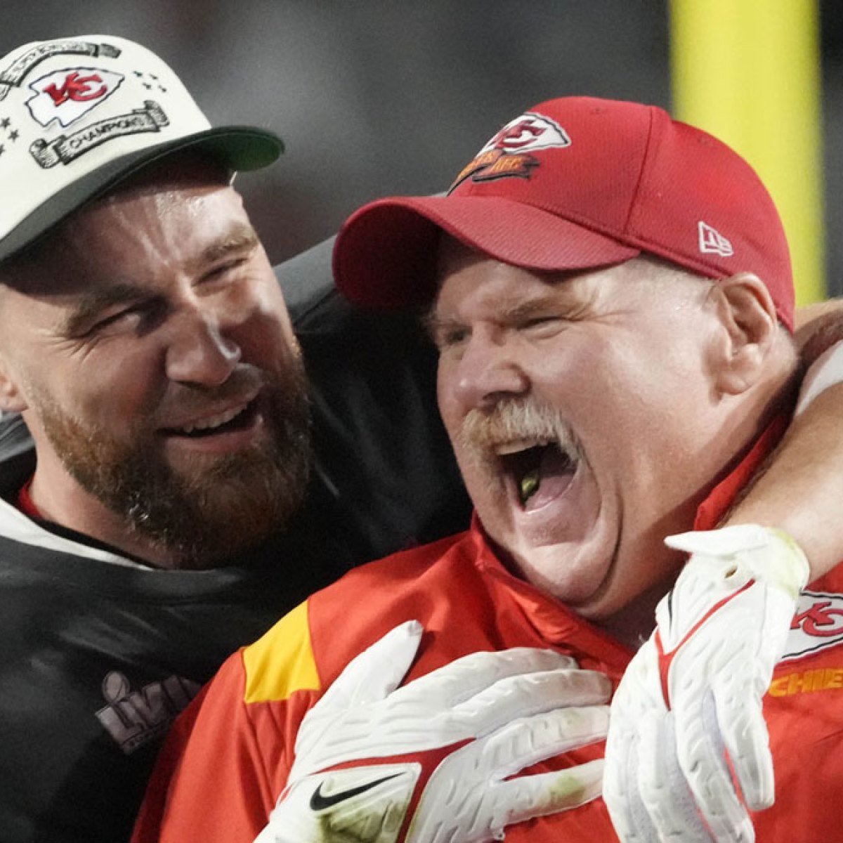 Chiefs news: Travis Kelce downplays Andy Reid shouting match