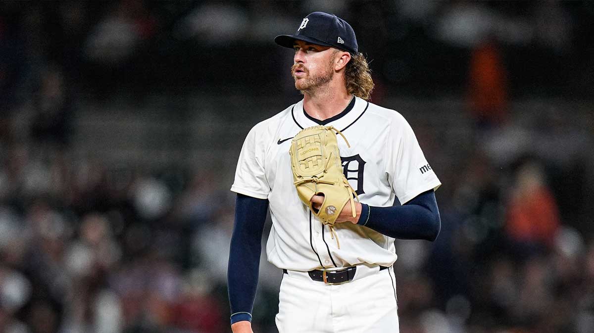 Detroit Tigers pitcher Chris Paddack looks on before throwing a pitch against the New York Mets during the seventh inning at Comerica Park.