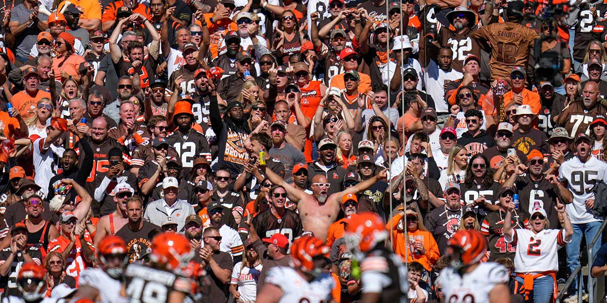 https://wp.clutchpoints.com/wp-content/uploads/2025/09/Cleveland-Browns-fans-during-Week-1-matchup-against-Cincinnati-Bengals.jpg