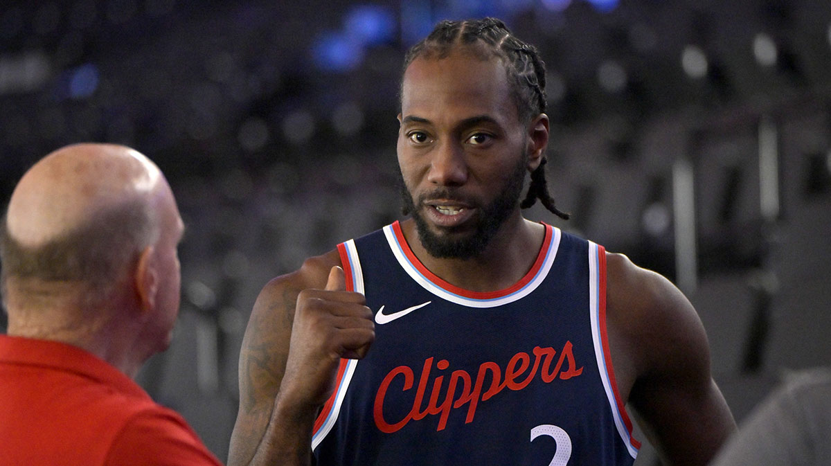 https://wp.clutchpoints.com/wp-content/uploads/2025/09/Clippers-forward-Kawhi-Leonard_3beeb0.jpg