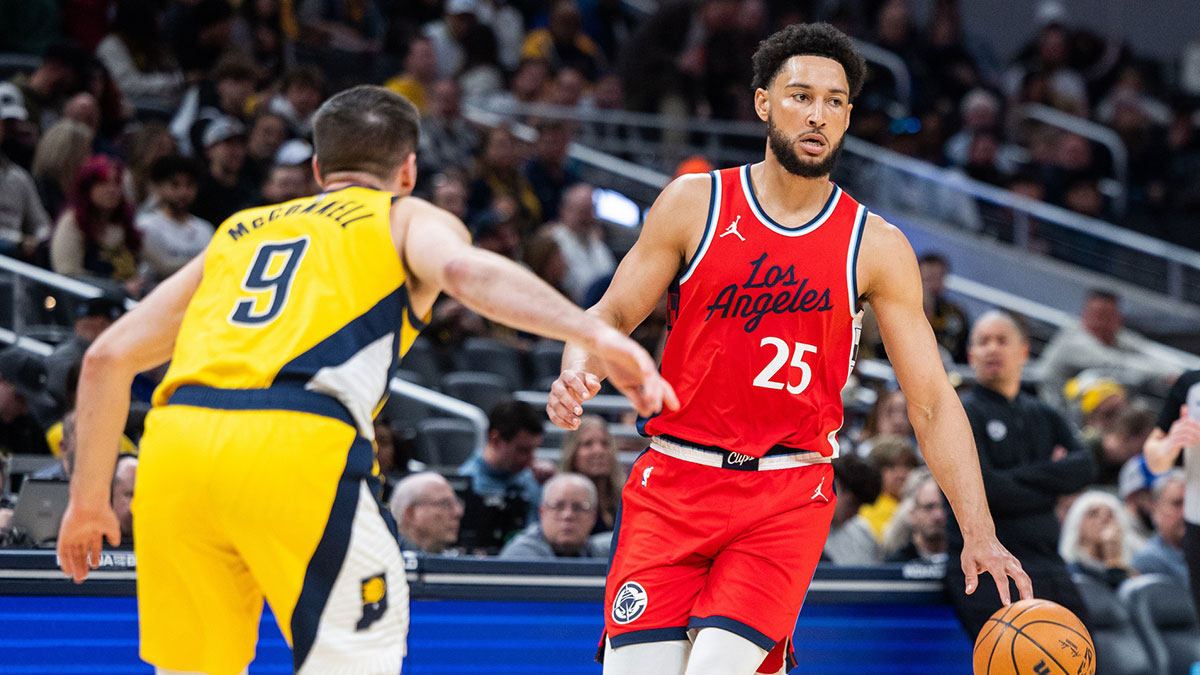 Ben Simmons grabs attention with activity amid NBA free agent status