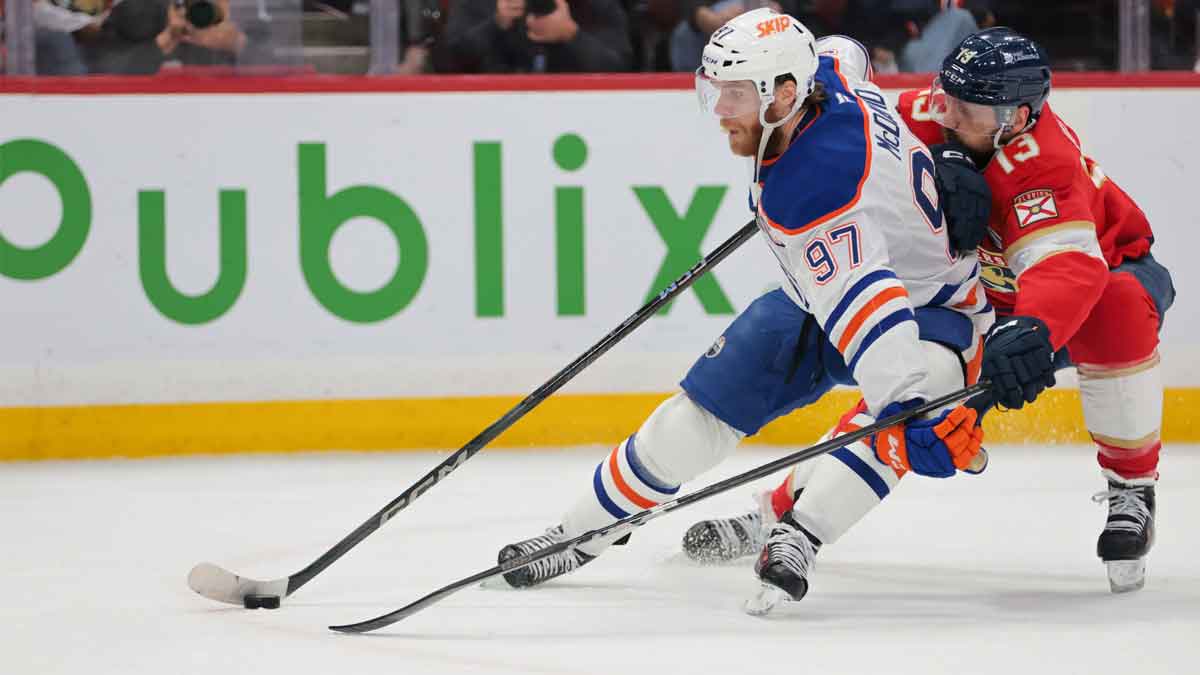 Why Stan Bowman is in no rush to extend Connor McDavid?