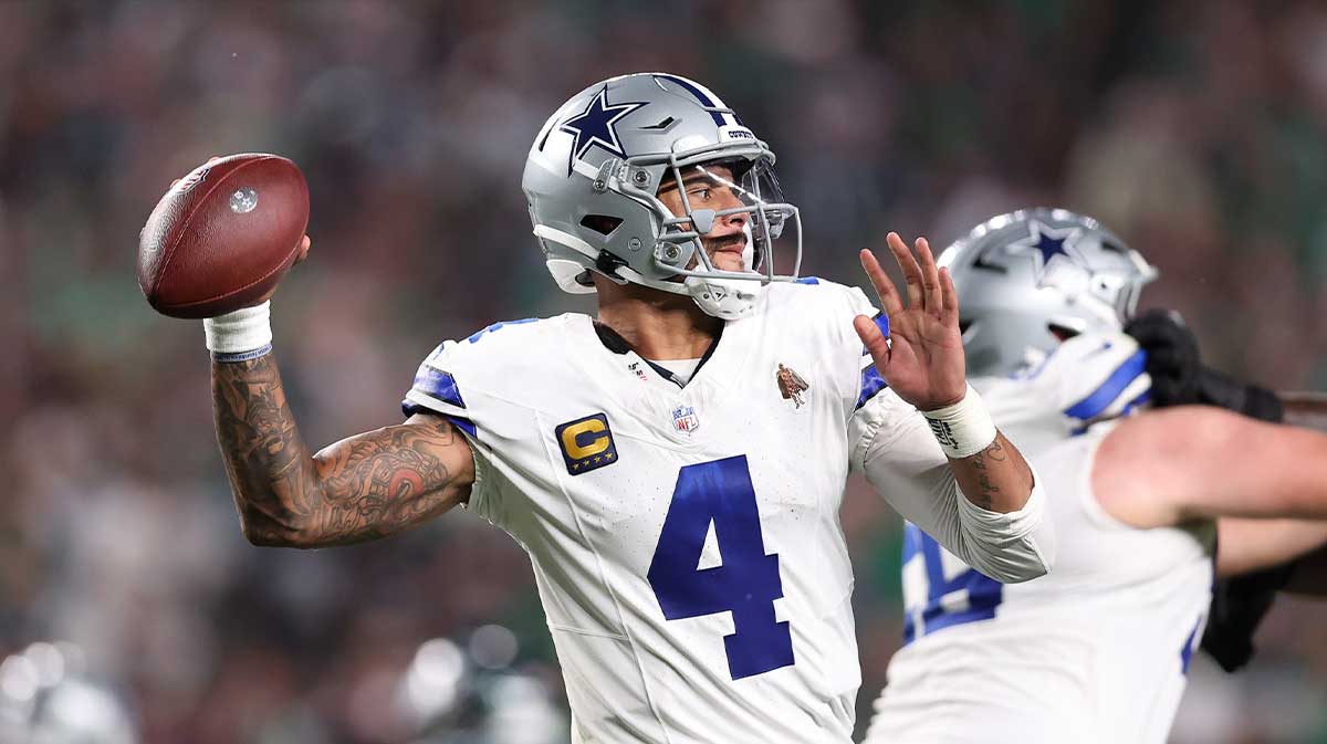 Dallas Cowboys quarterback Dak Prescott (4) passes the ball against the Philadelphia Eagles during the second quarter of the game at Lincoln Financial Field.