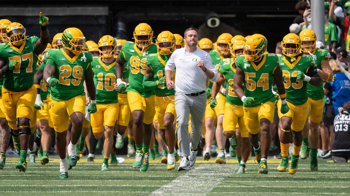 Oregon football news: Dan Lanning reveals concern in Week 2 Oklahoma State meeting