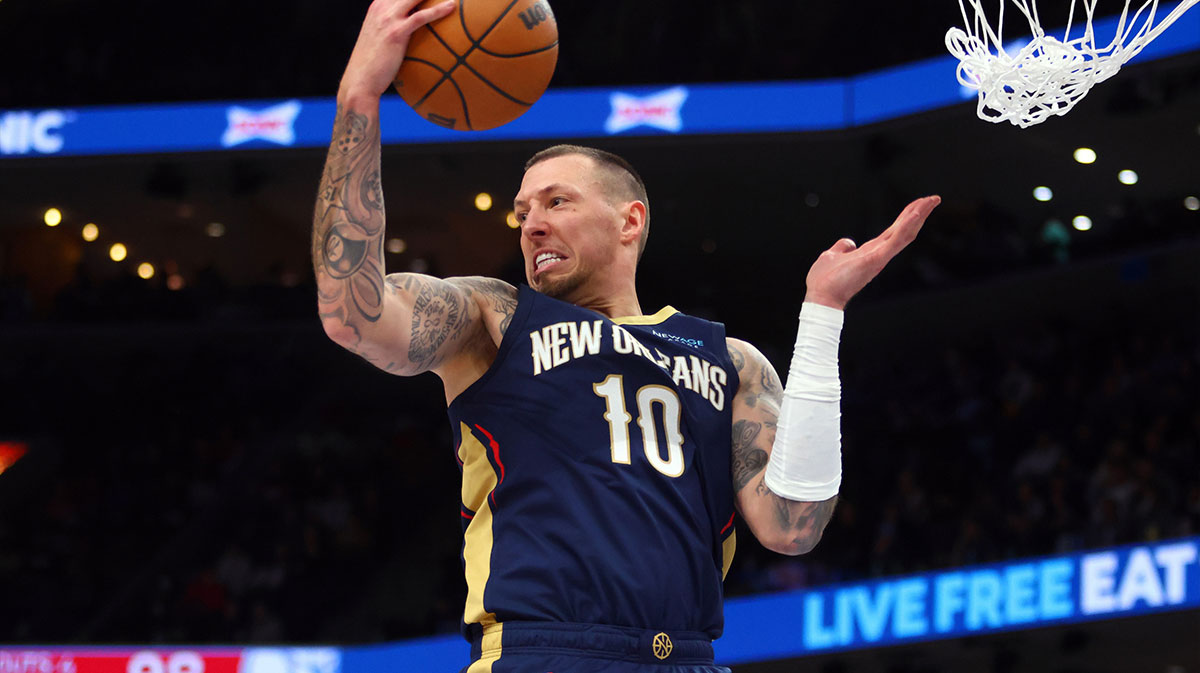 New Orleans Pelicans center Daniel Theis (10) rebounds the ball during the third quarter against the Memphis Grizzlies at FedExForum.
