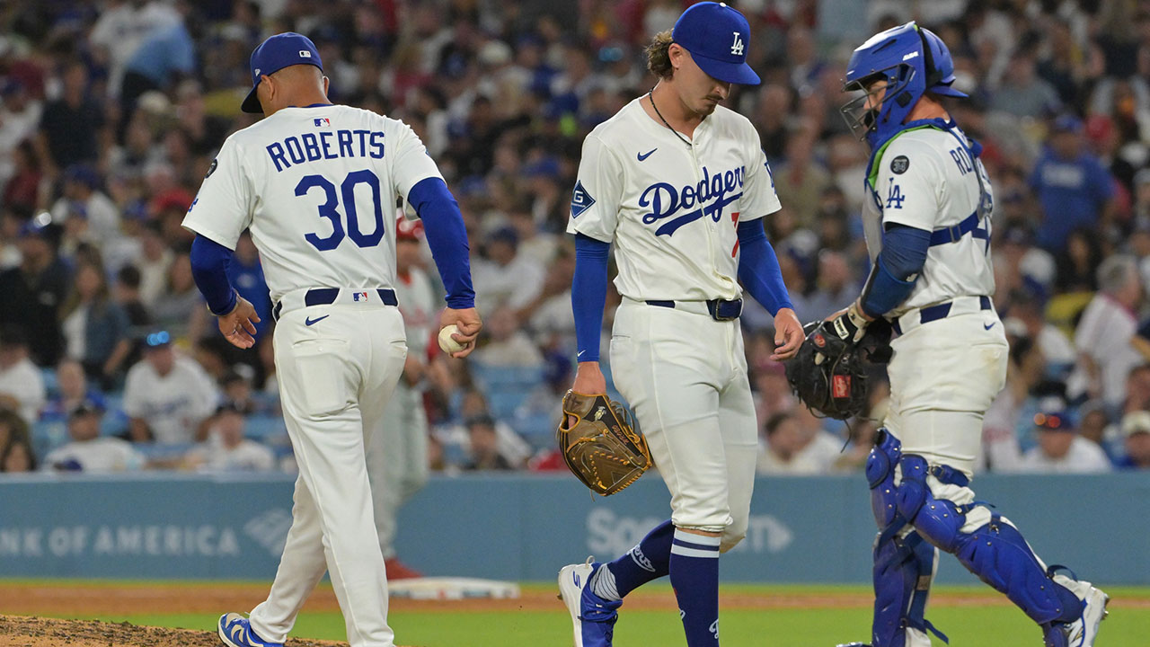 Dodgers’ Dave Roberts gets brutally honest about bullpen after Phillies loss