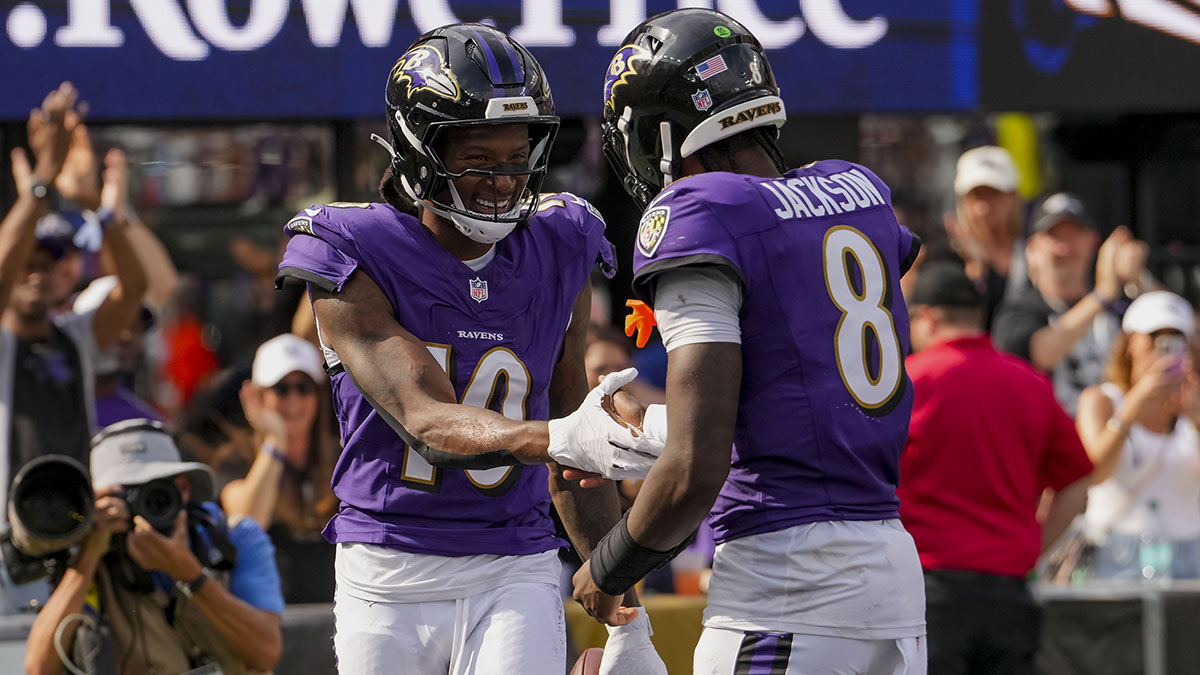 Sep 14, 2025; Baltimore, Maryland, USA; Baltimore Ravens wide receiver DeAndre Hopkins (10) makes a catch for a touchdown during the fourth quarter at M&T Bank Stadium. Mandatory Credit: Mitch Stringer-Imagn Images