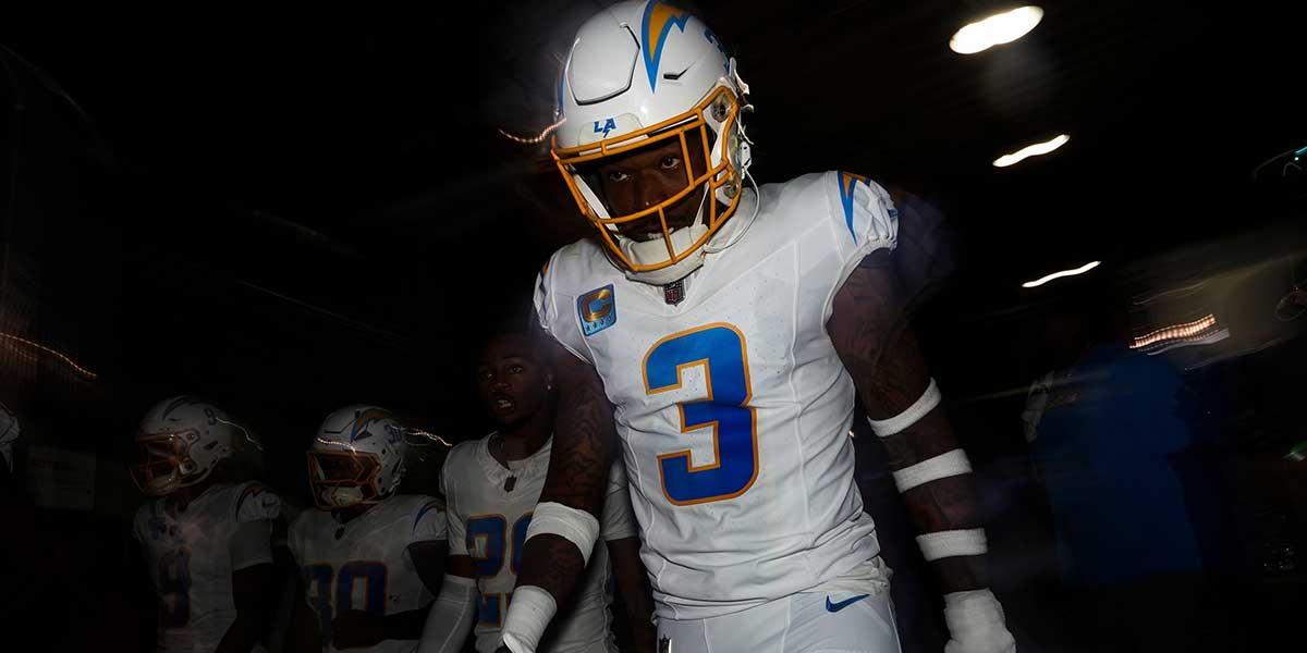 Los Angeles Chargers safety Derwin James Jr. (3) enters MetLife Stadium before a game against the New York Giants in East Rutherford, NJ.