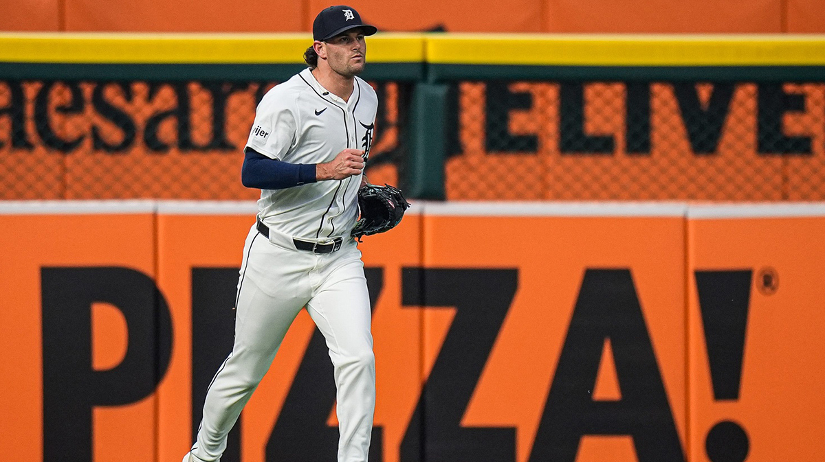 Detroit Tigers pitcher Kyle Finnegan (64) runs out of the bullpen for ninth inning against Minnesota Twins at Comerica Park in Detroit in Monday, August 4, 2025.