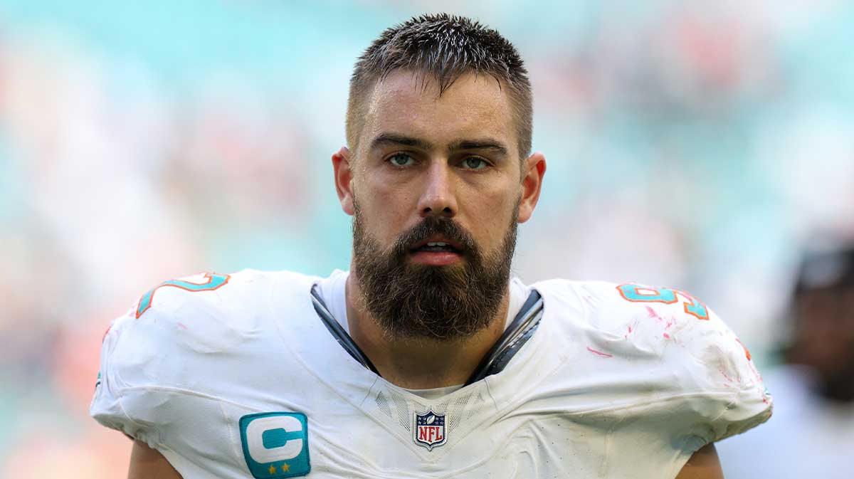 Miami Dolphins defensive tackle Zach Sieler (92) looks on after game against the New England Patriots at Hard Rock Stadium.
