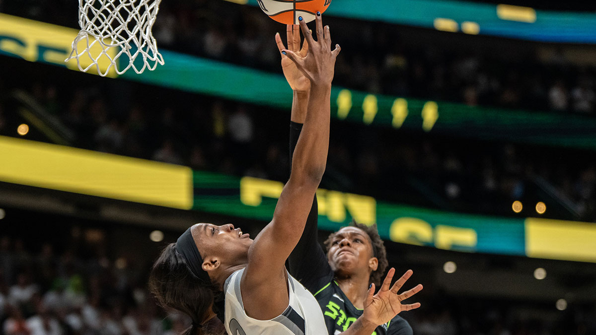 https://wp.clutchpoints.com/wp-content/uploads/2025/09/Dominique-Malonga-makes-WNBA-history-with-clutch-shot-vs.-Aces.jpg