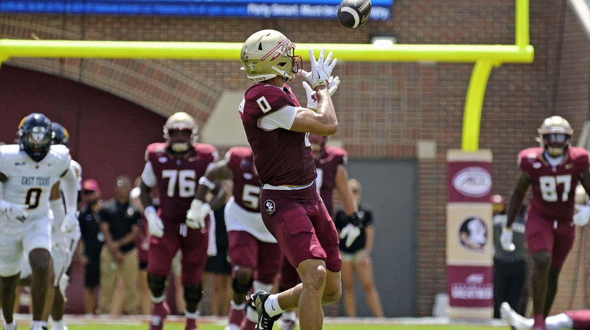 Florida State Seminoles wide receiver Duce Robinson (0) catches a touchdown during the first half against the East Texas A&M.