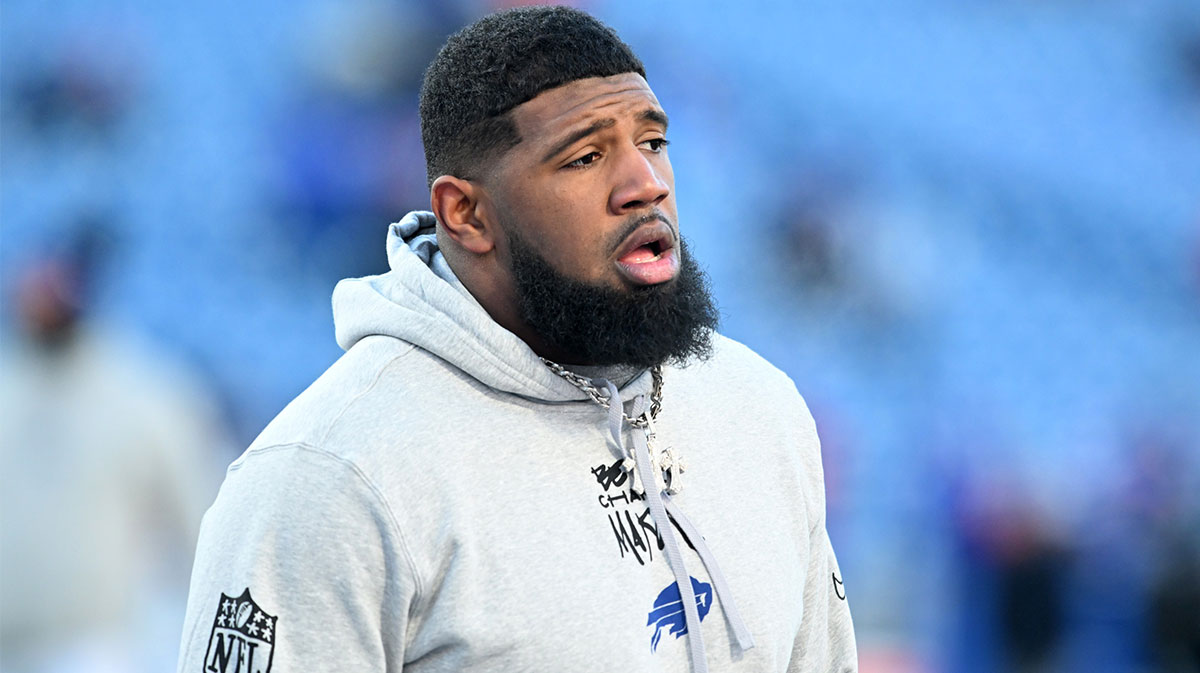 Buffalo Bills defensive tackle Ed Oliver (91) warms up before a game against the New England Patriots at Highmark Stadium.