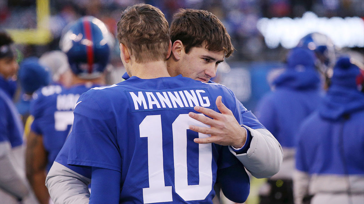 Eli Manning and Daniel Jones while they were teammates on the New York Giants.