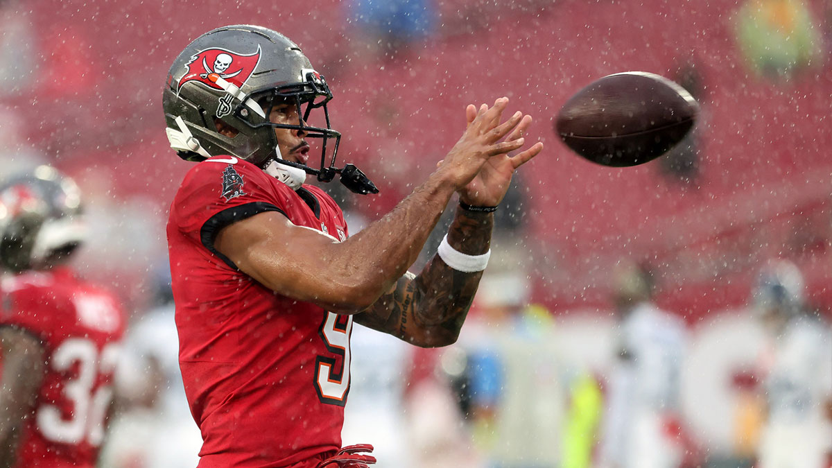 Tampa Bay Buccaneers wide receiver Emeka Egbuka (9) works out prior to the game against the Tennessee Titians at Raymond James Stadium.