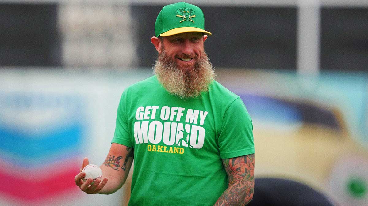 Dallas Braden slams Framber Valdez for “trash behavior” after incident with catcher in the Astros Yankees game.