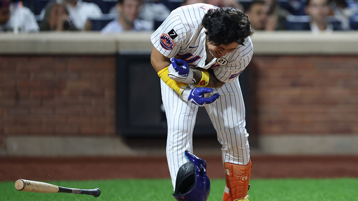 Mets catcher Francisco Alvarez leaves Padres game in pain after HBP vs. Padres