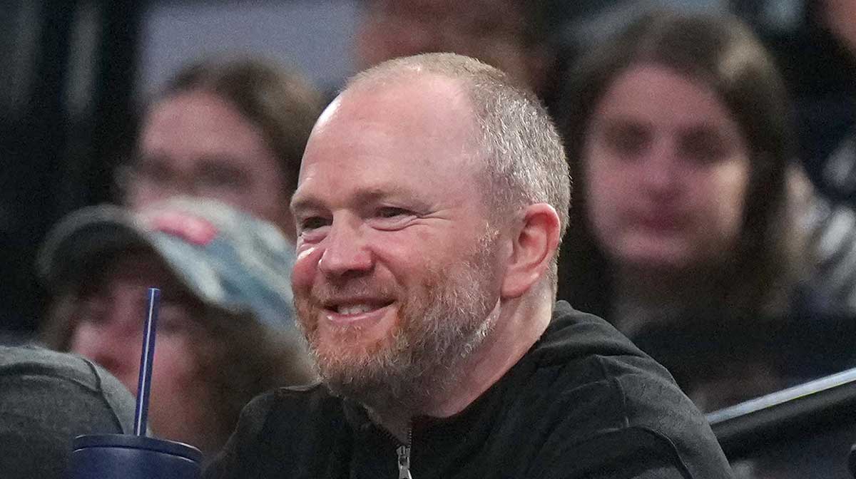 LA Clippers president of basketball operations Lawrence Frank watches in the first half against the Sacramento Kings at Intuit Dome