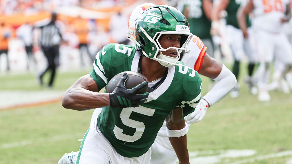 Jets’ Garrett Wilson takes blame for crucial Tyrod Taylor pick-6 vs. Bucs