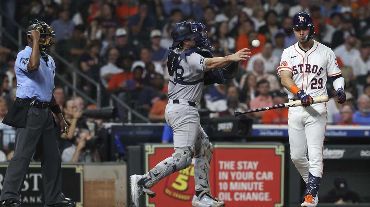 Houston Astros second baseman Ramon Urias (29) reacts after striking out during the fourth inning against the New York Yankees at Daikin Park.