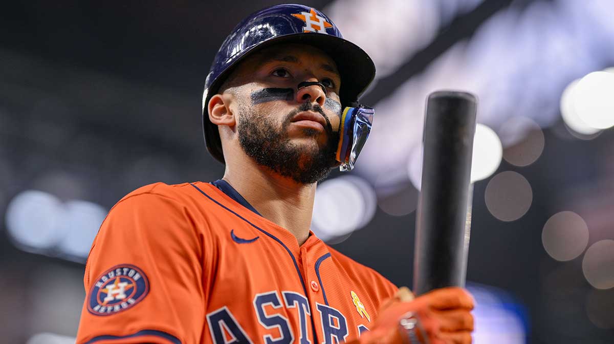 Houston Astros third baseman Carlos Correa (1) walks to the on-deck circle during the game between the Texas Rangers and the Houston Astros at Globe Life Field.