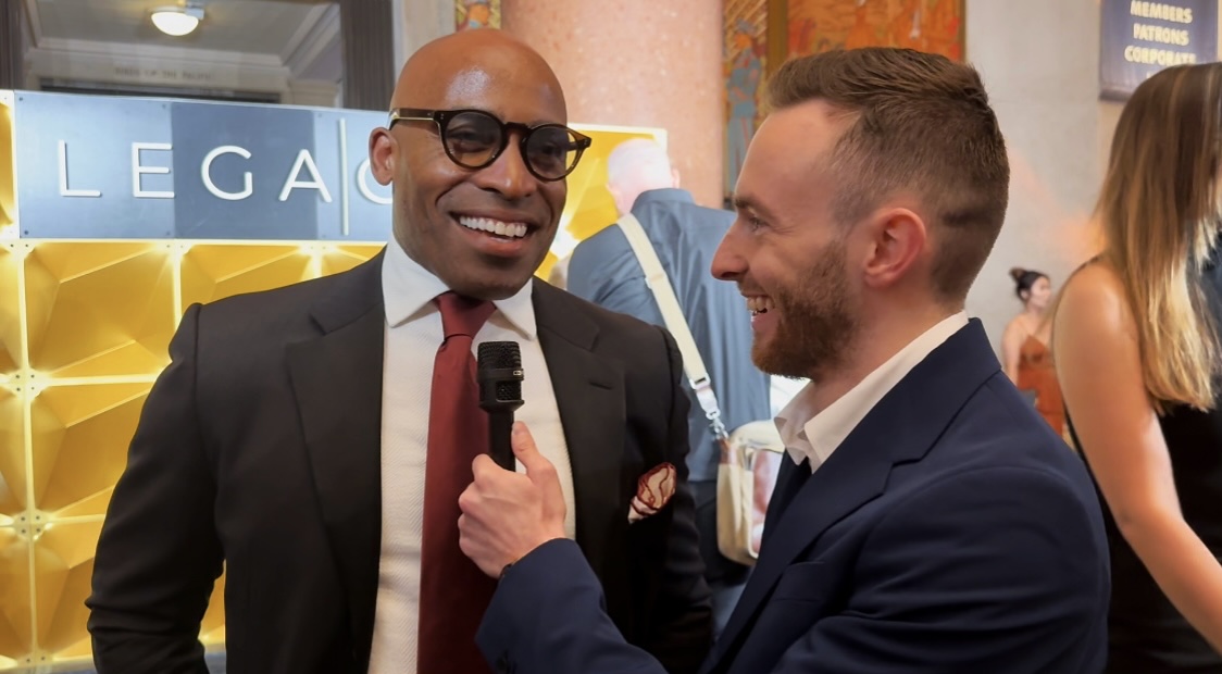 New York Giants legend Tiki Barber speaks with ClutchPoints' Rob Lepelstat at the 2025 LegaCCy Gala in NYC.
