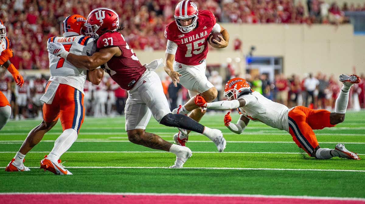 Indiana’s Fernando Mendoza joins club with Williams, Stroud, Burrow, Tagovailoa