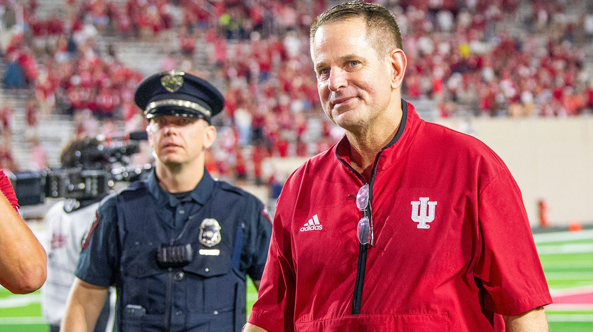 Head Coach Curt Cignetti during the Indiana versus Illinois football game.
