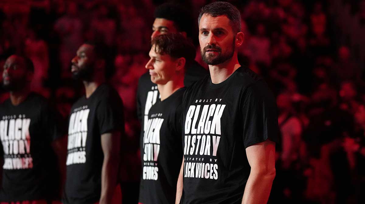 Jazz center Kevin Love (42) during pregame ceremonies before the game against the Atlanta Hawks at Kaseya Center