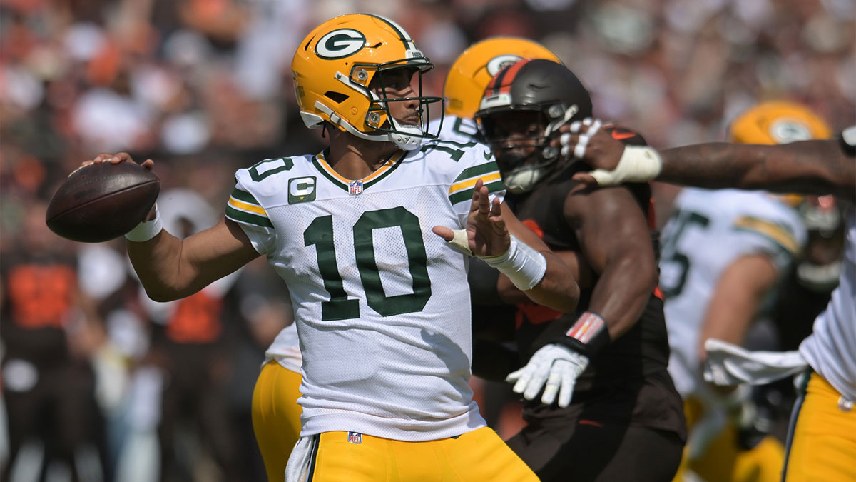 Green Bay Packers quarterback Jordan Love (10) throws a pass against the Cleveland Browns during the second quarter at Huntington Bank Field.