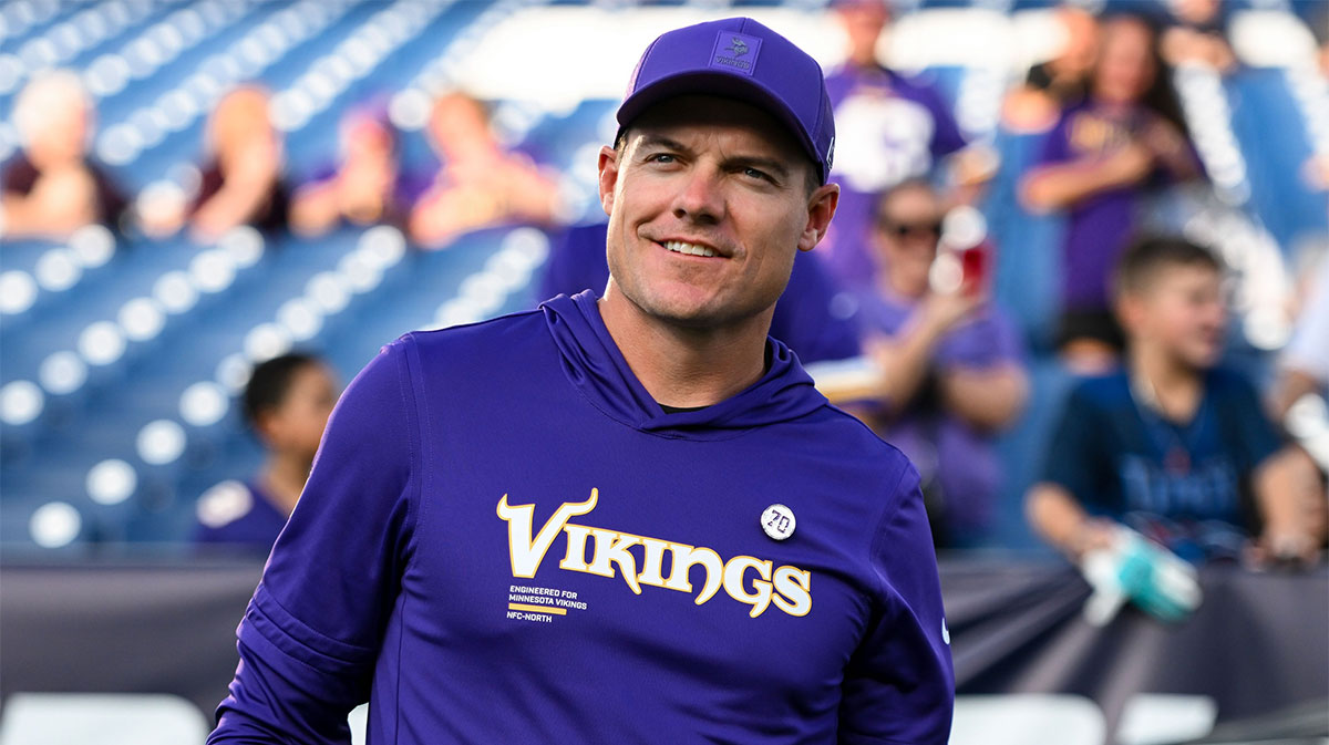 Minnesota Vikings head coach Kevin O'Connell walks to the field against the Tennessee Titan during the first half at Nissan Stadium. 