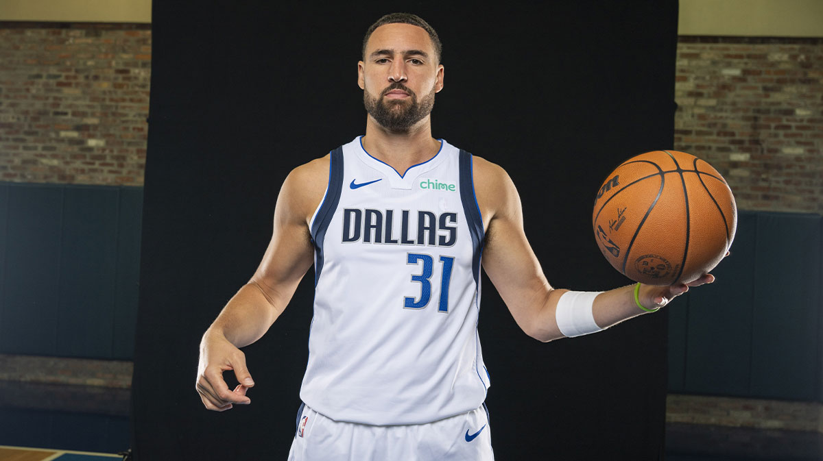 Dallas Mavericks guard Klay Thompson (31) poses for a photo during the Mavericks 2025 media day at the American Airlines Center.