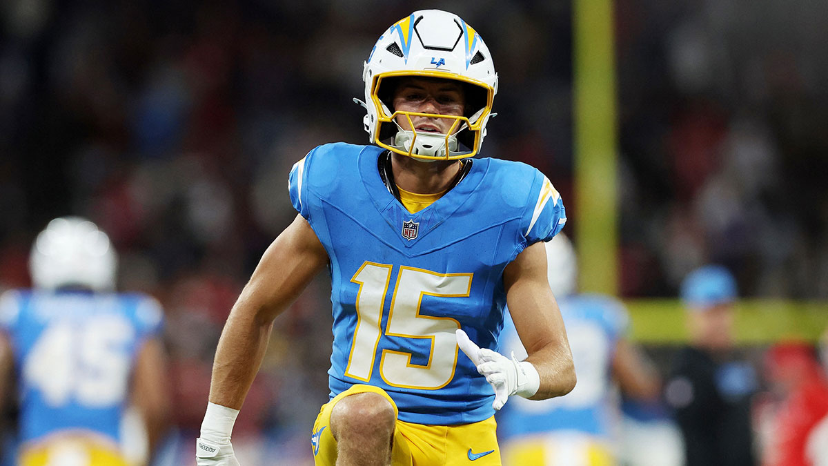 Los Angeles Chargers wide receiver Ladd McConkey (15) during the warm up before a NFL game at Corinthians Arena.