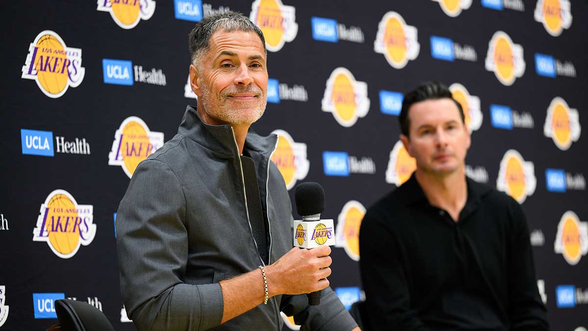 Vibrant Rob Pelinka, Jj Redick Want Austin Reaves, Lebron James Back Landscape for Your Screen Vibrant Rob Pelinka, Jj Redick Want Austin Reaves, Lebron James Back Landscape for Your Screen