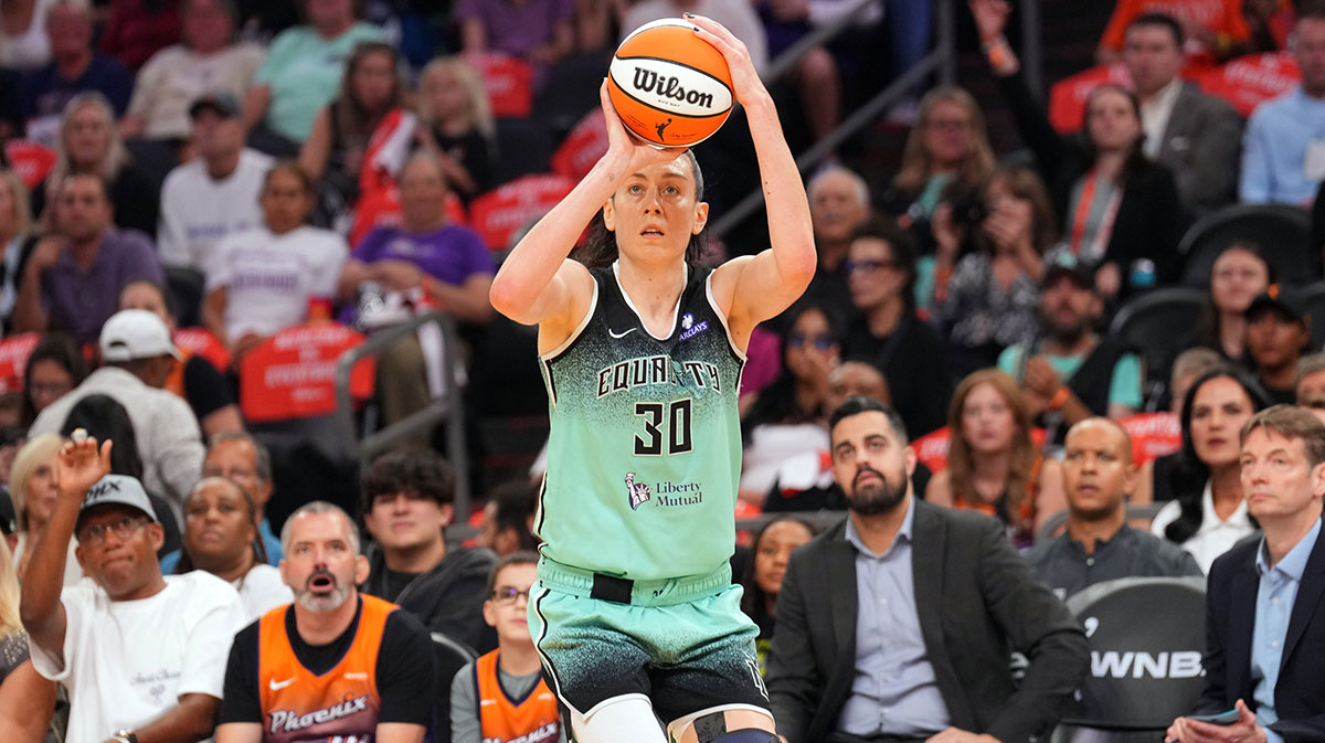 Liberty forward Breanna Stewart (30) shoots